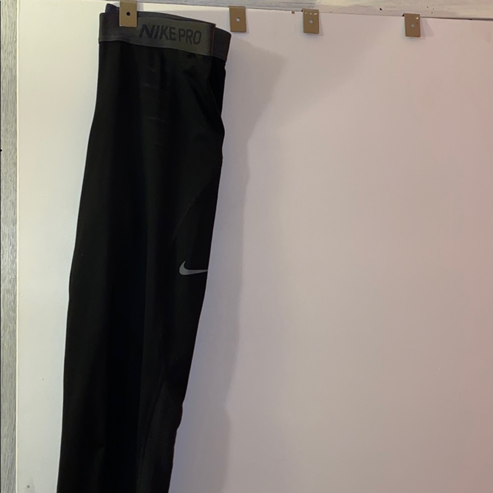 Women’s Nike Pro leggings